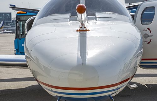 NLR Cessna Citation-onderzoeksvliegtuig uitgerust met een zogeheten ‘nose boom’